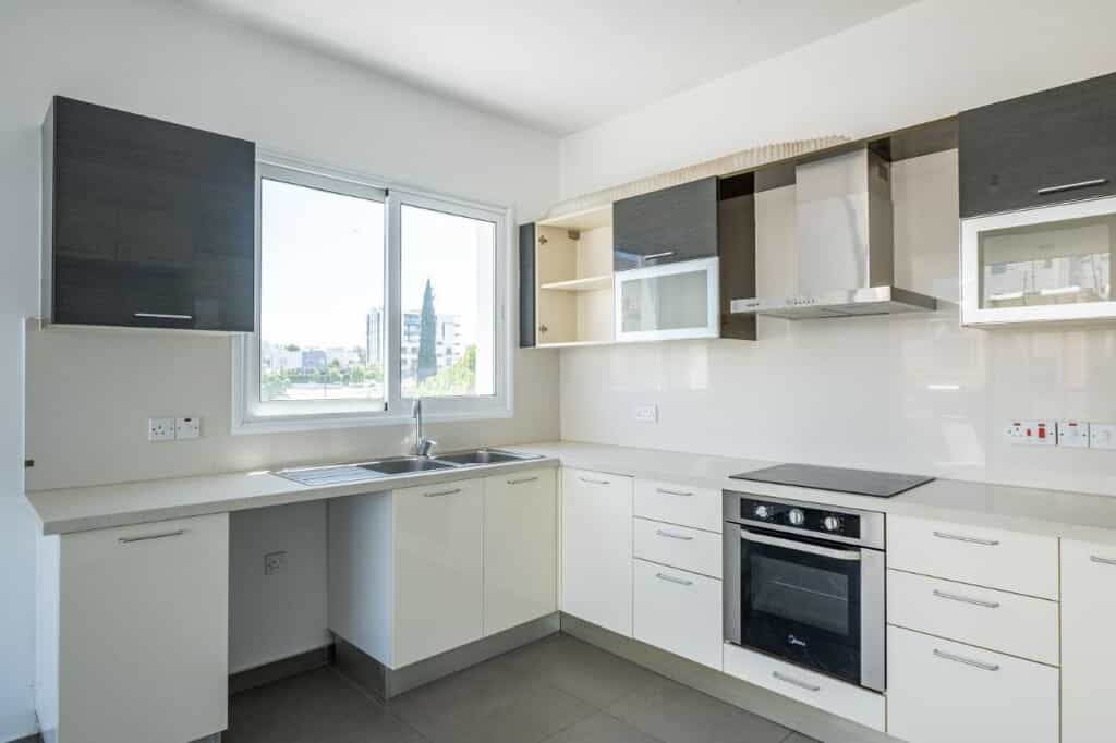 公寓 在 Nicosia, Nicosia 12086544