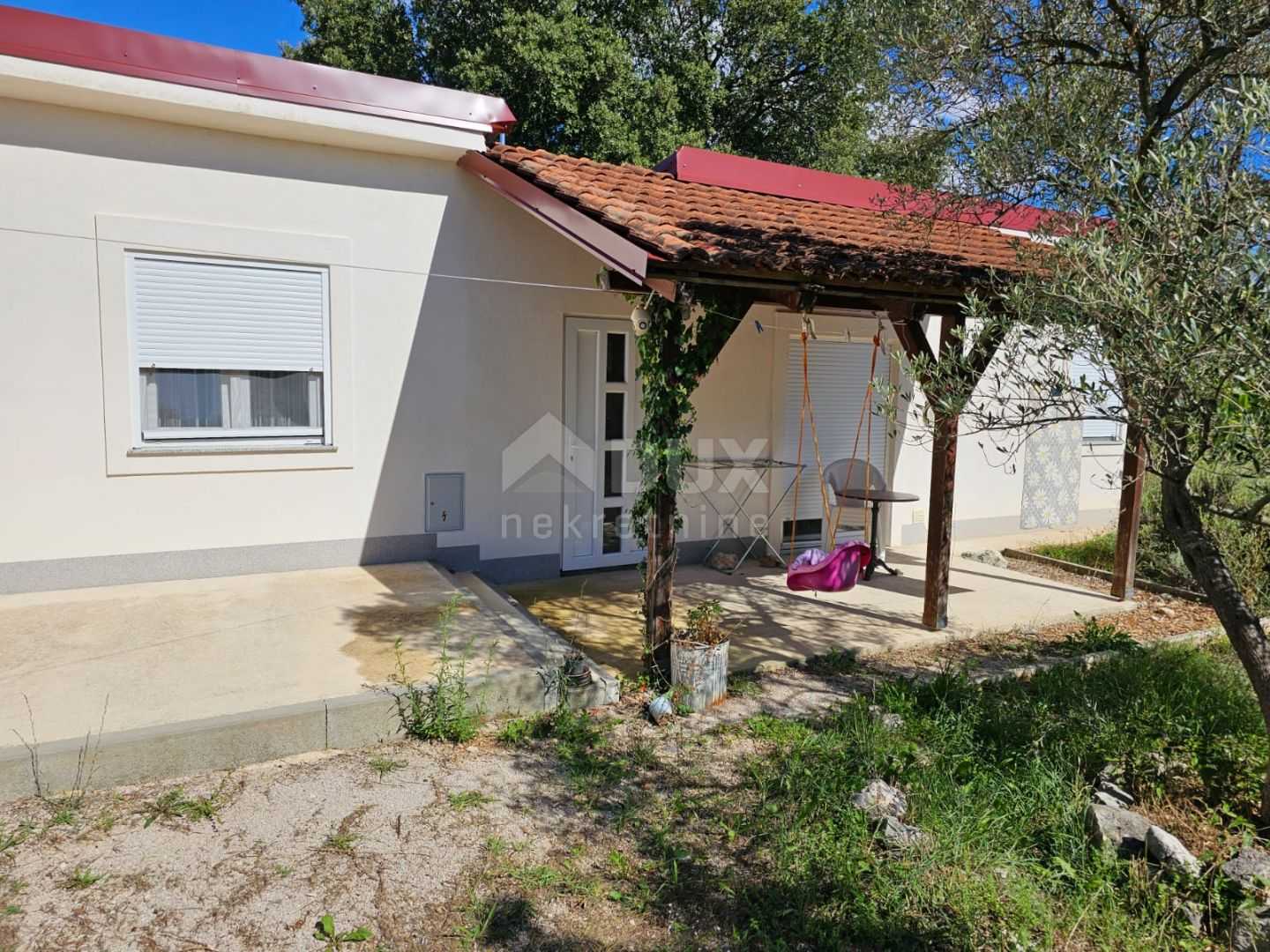 rumah dalam Krk, Primorsko-Goranska Zupanija 12086628