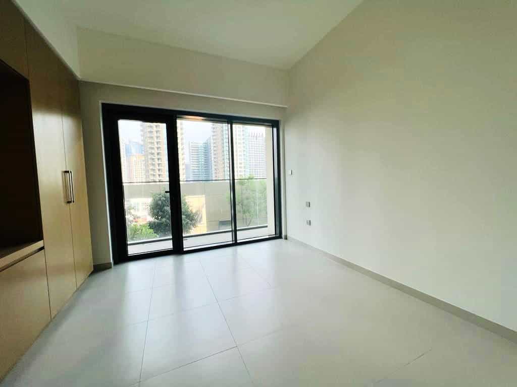 Condominium in دبي, دبي 12086845