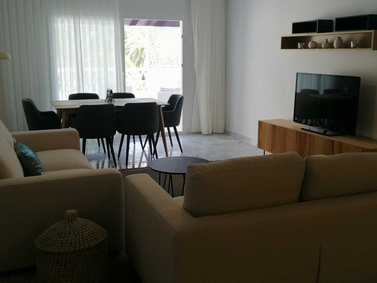 Condominium in El Angel, Andalusia 12087800