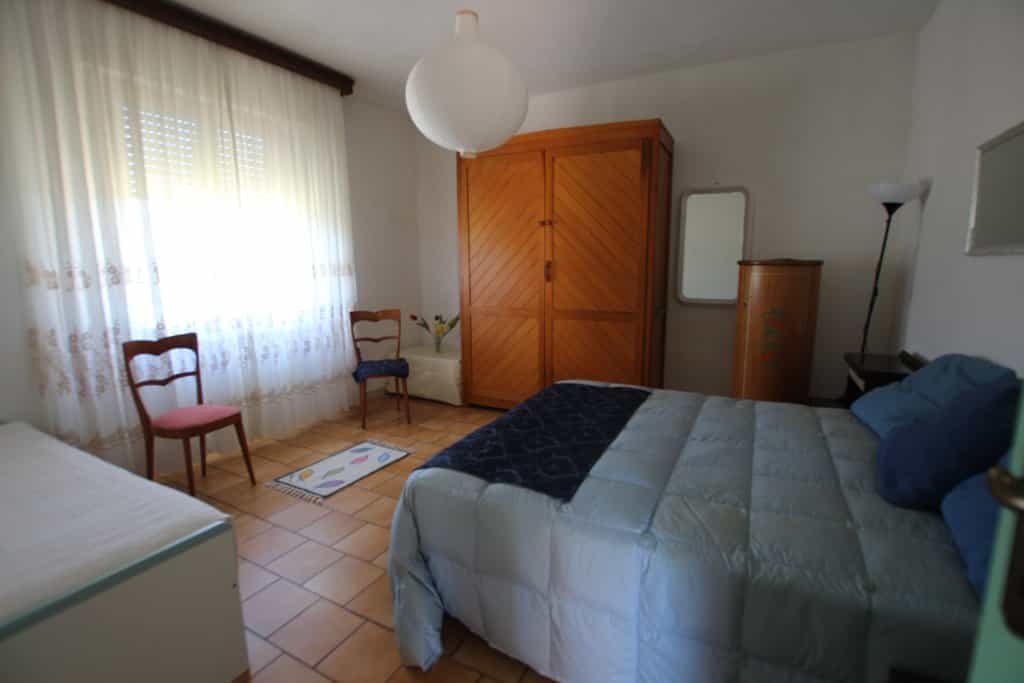 rumah dalam Montecatini Val di Cecina, Tuscany 12088283