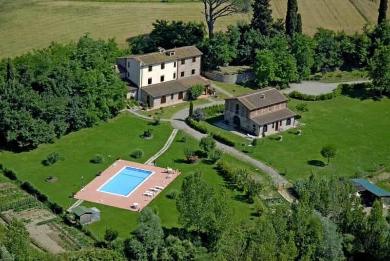 Kondominium dalam Terricciola, Tuscany 12088299