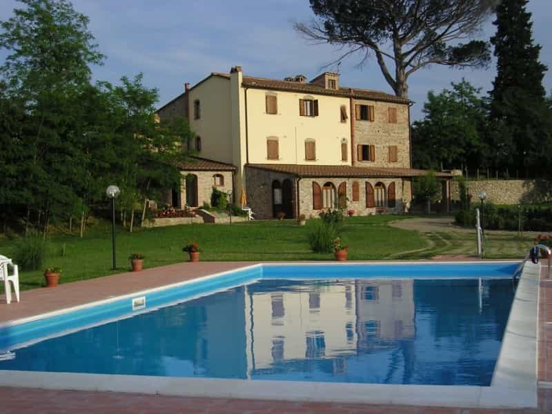 Condominium in Terricciola, Tuscany 12088299