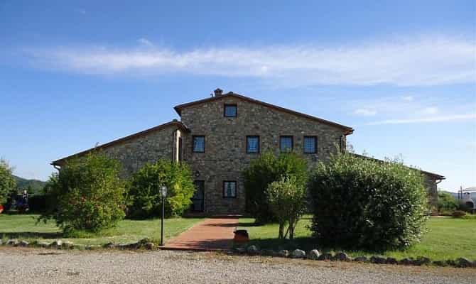 House in Volterra, Tuscany 12088308