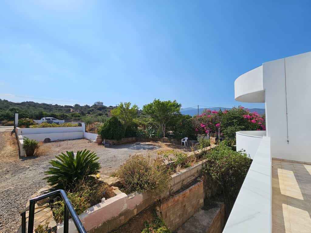 Hus i Agios Nikolaos, Kriti 12088640