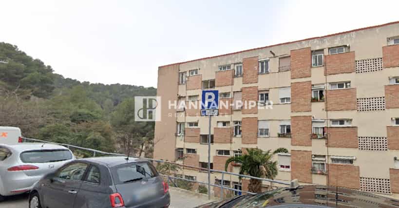 Condominium in Santa Maria de Moncada, Catalonia 12088741