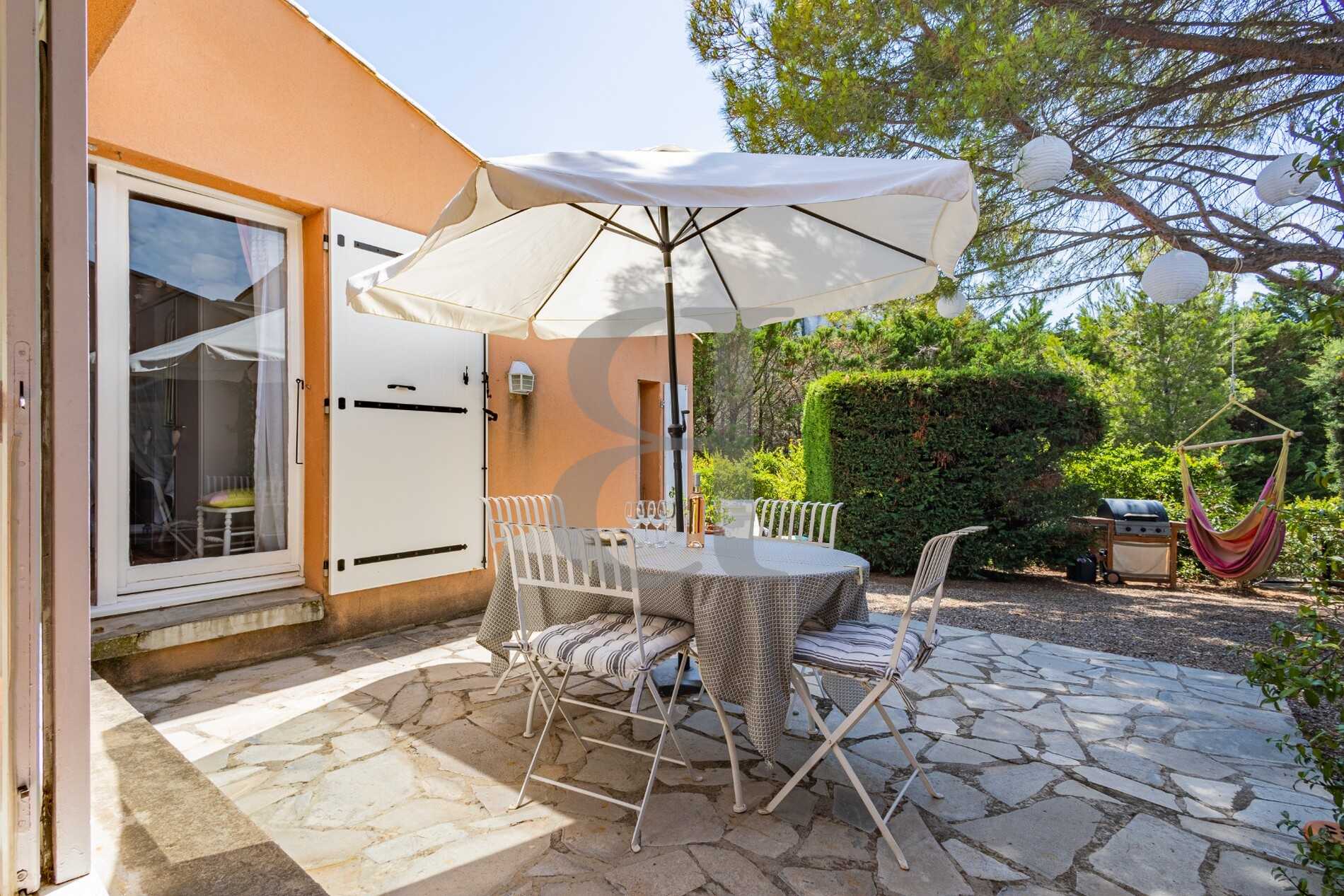 σπίτι σε Les Baux-de-Provence, Provence-Alpes-Côte d'Azur 12089658