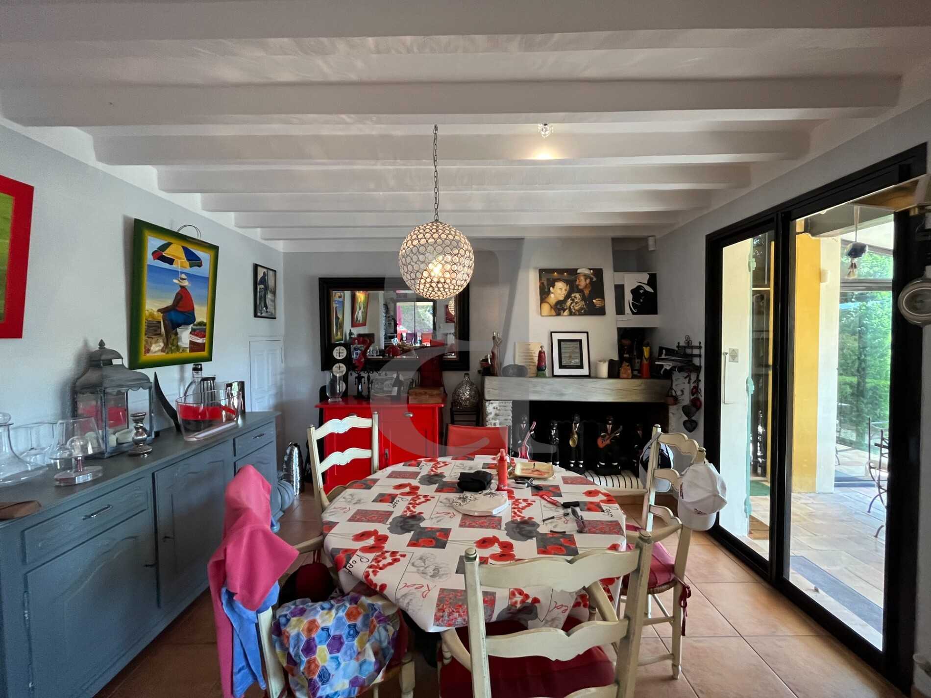 Casa nel Bédoin, Provence-Alpes-Côte d'Azur 12089659