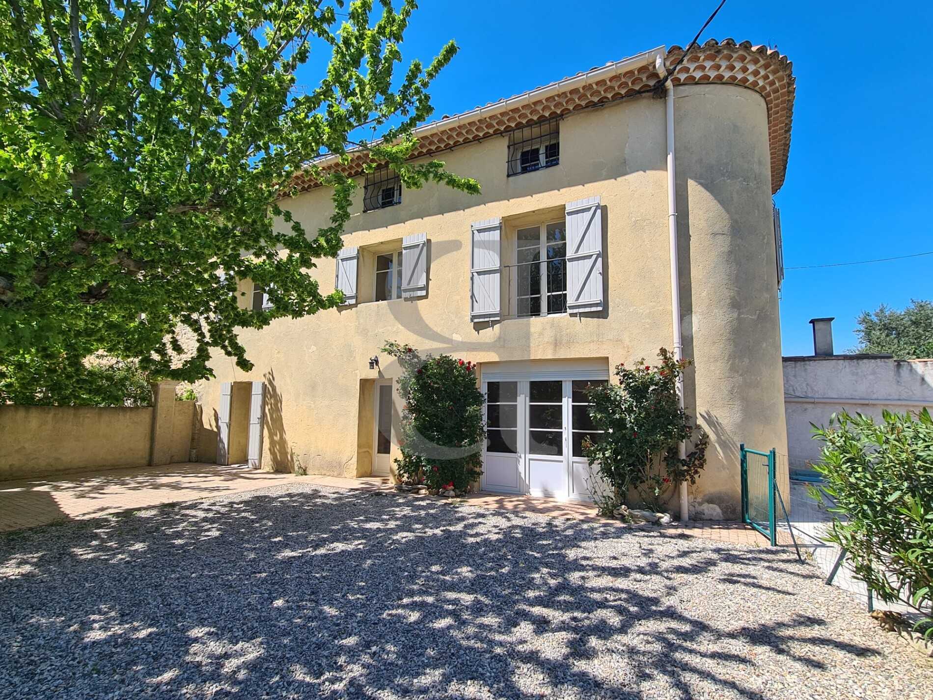 σπίτι σε Vaison-la-Romaine, Provence-Alpes-Côte d'Azur 12089666