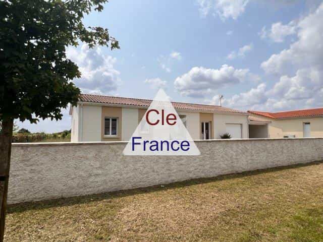 房子 在 Saint-Yrieix-sur-Charente, 新阿基坦大區 12089721