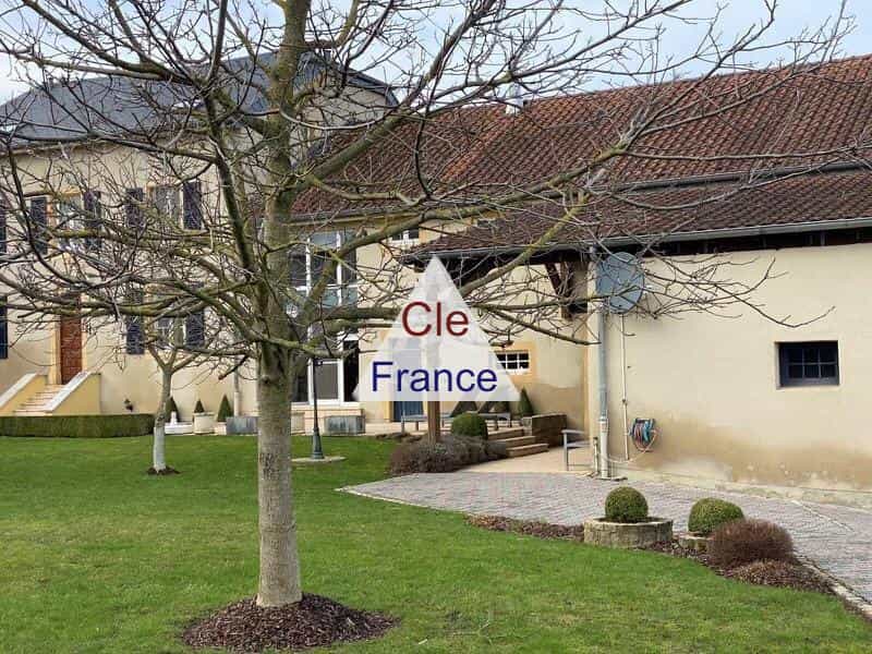 Будинок в Puttelange-les-Thionville, Grand Est 12089734