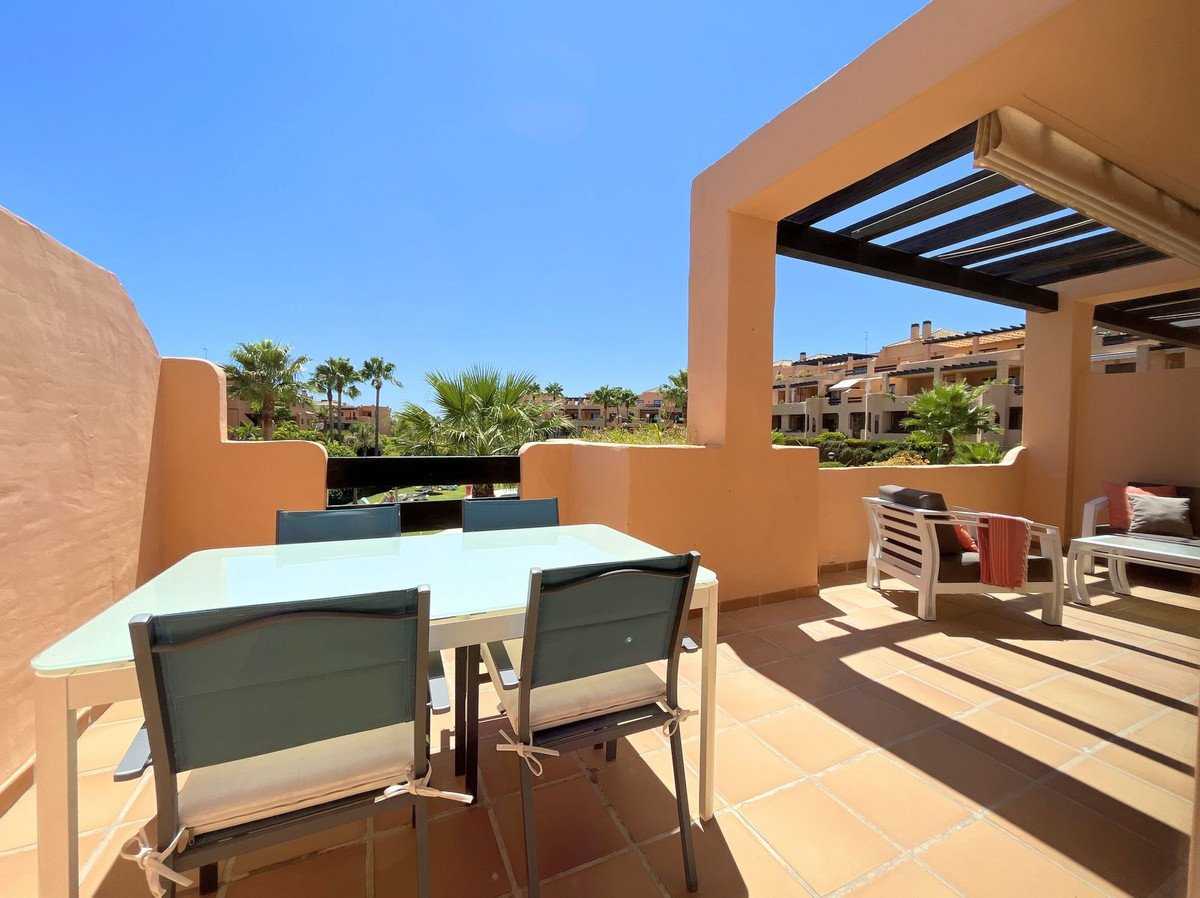 Condominium in Casares, Andalusia 12089870