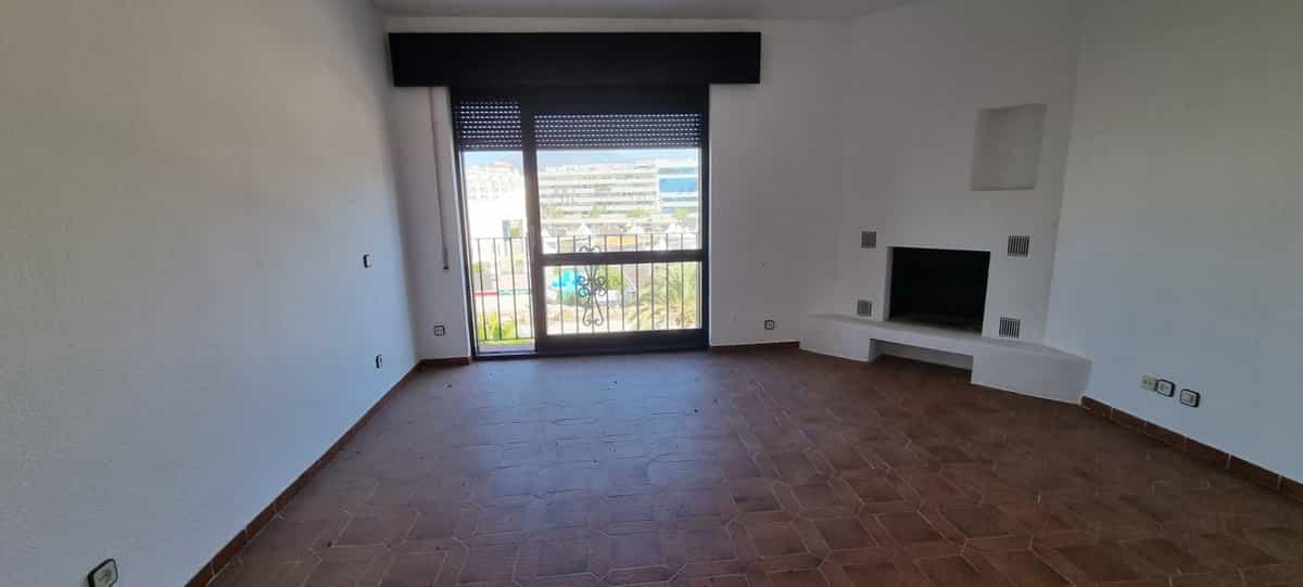 Condominium in El Angel, Andalusia 12089939