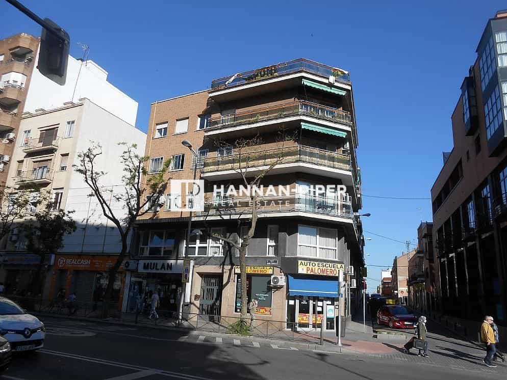 Retail in Madrid, Madrid 12091595
