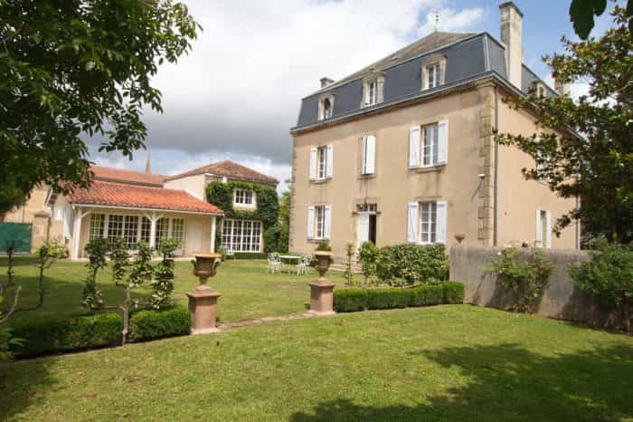 بيت في Marciac, Occitanie 12092439
