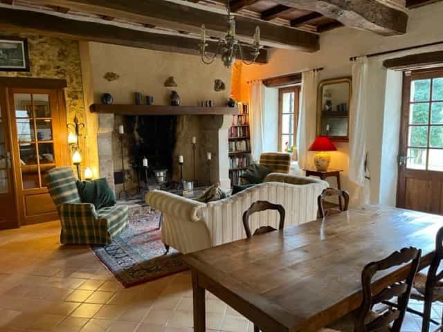House in Bergerac, Nouvelle-Aquitaine 12092495