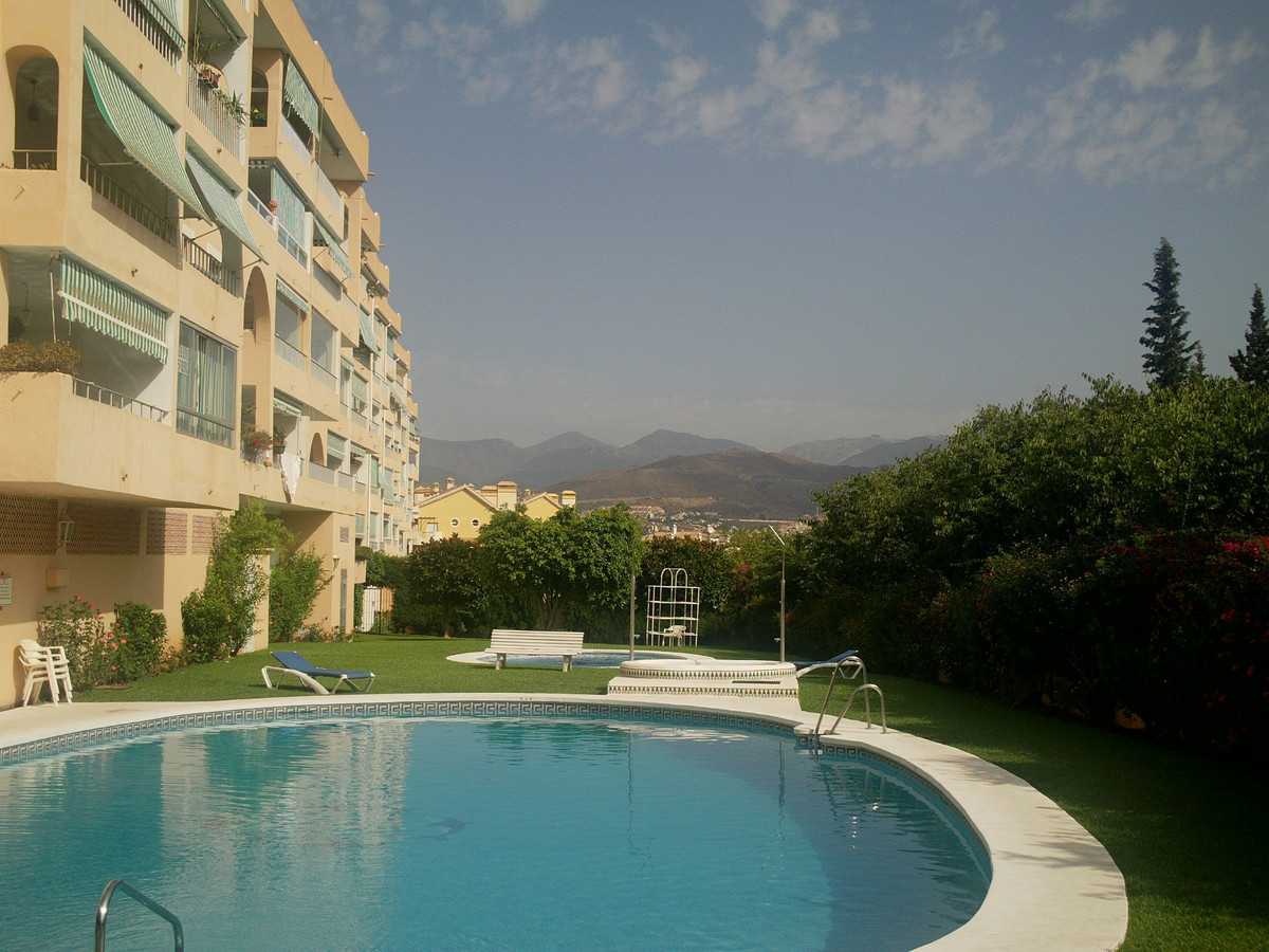 Condominium in Marbella, Andalusië 12092631