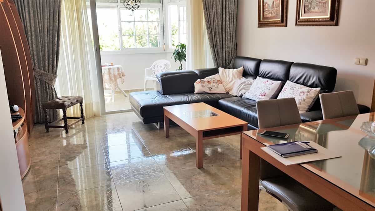 Condominium in Marbella, Andalusia 12093522