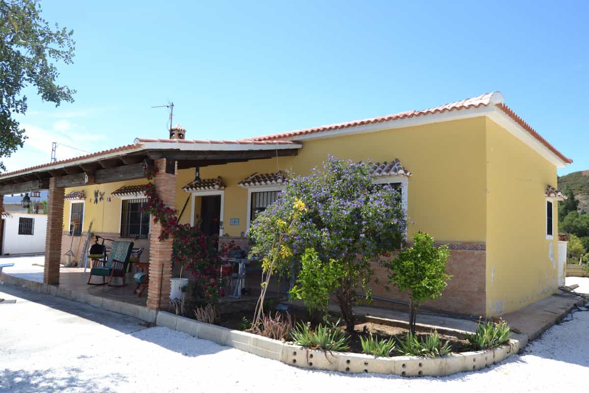 rumah dalam Alhaurin el Grande, Andalusia 12093595