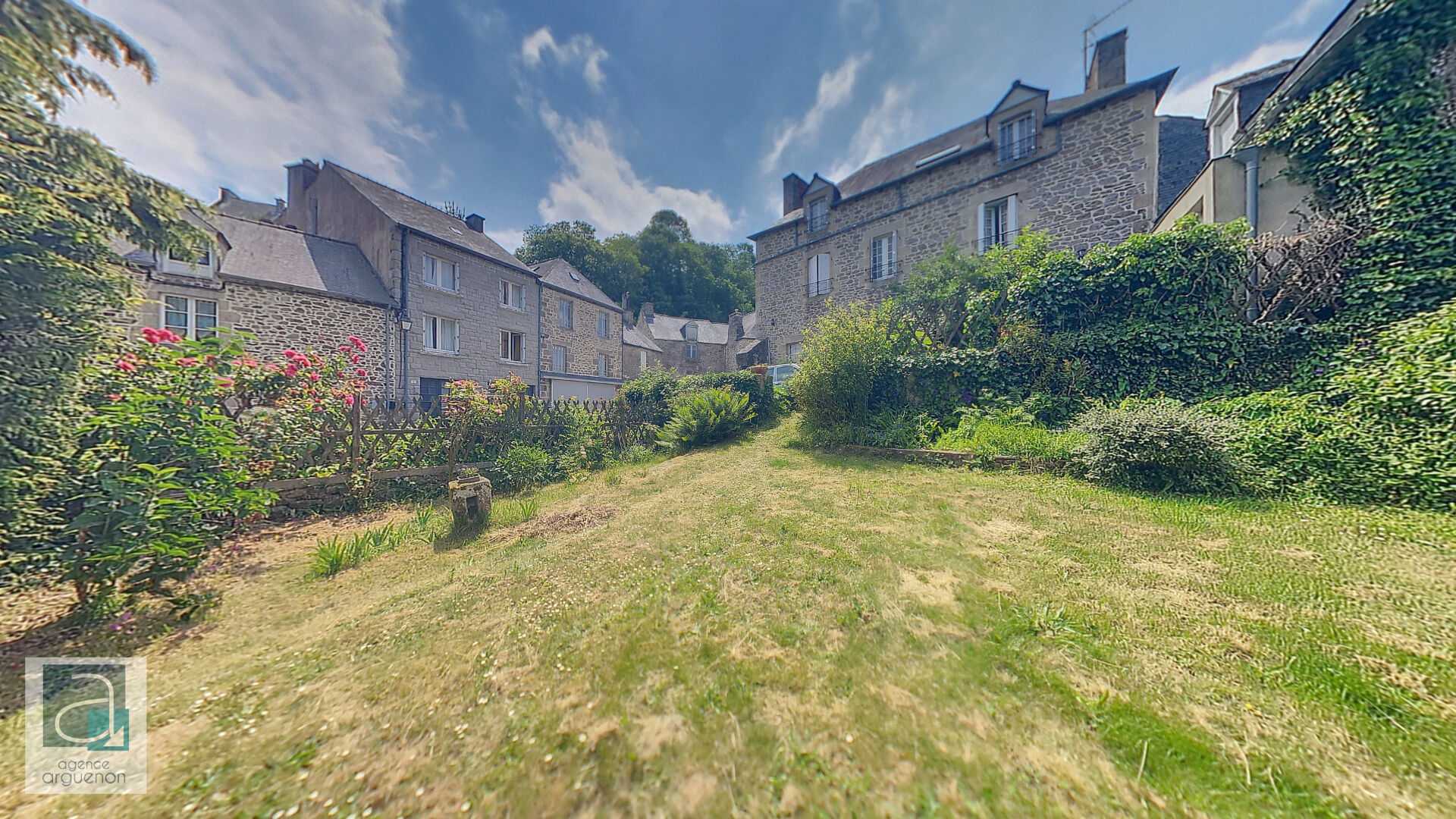 Будинок в Jugon-les-Lacs-Commune-Nouvelle, Brittany 12093647
