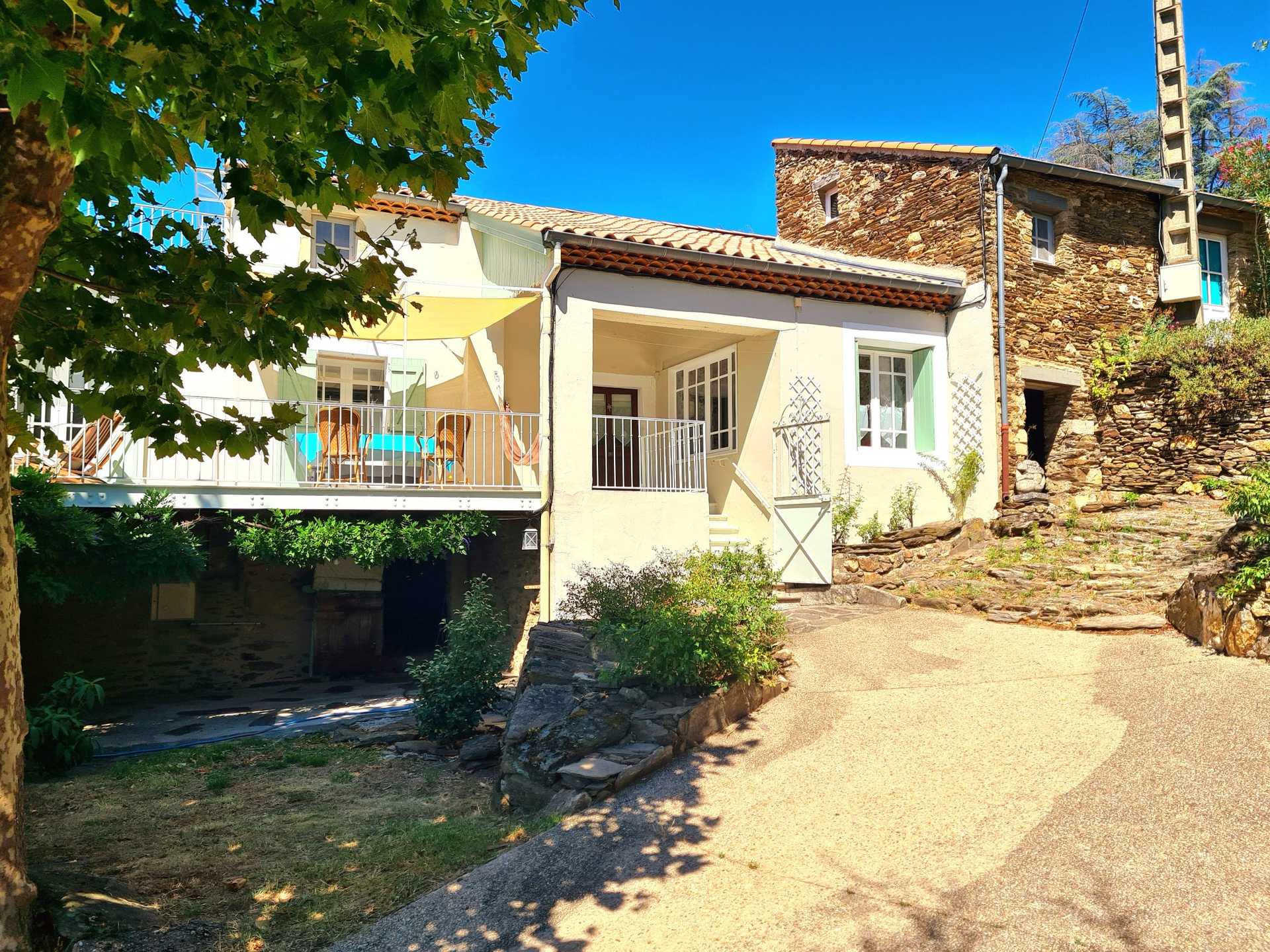 بيت في Lamalou-les-Bains, Occitanie 12094188