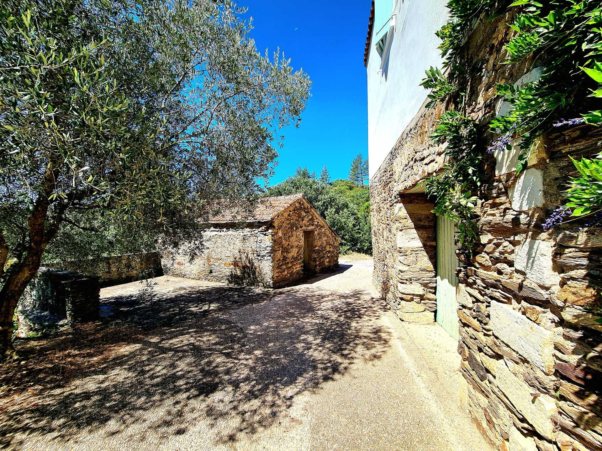 жилой дом в Lamalou-les-Bains, Occitanie 12094188