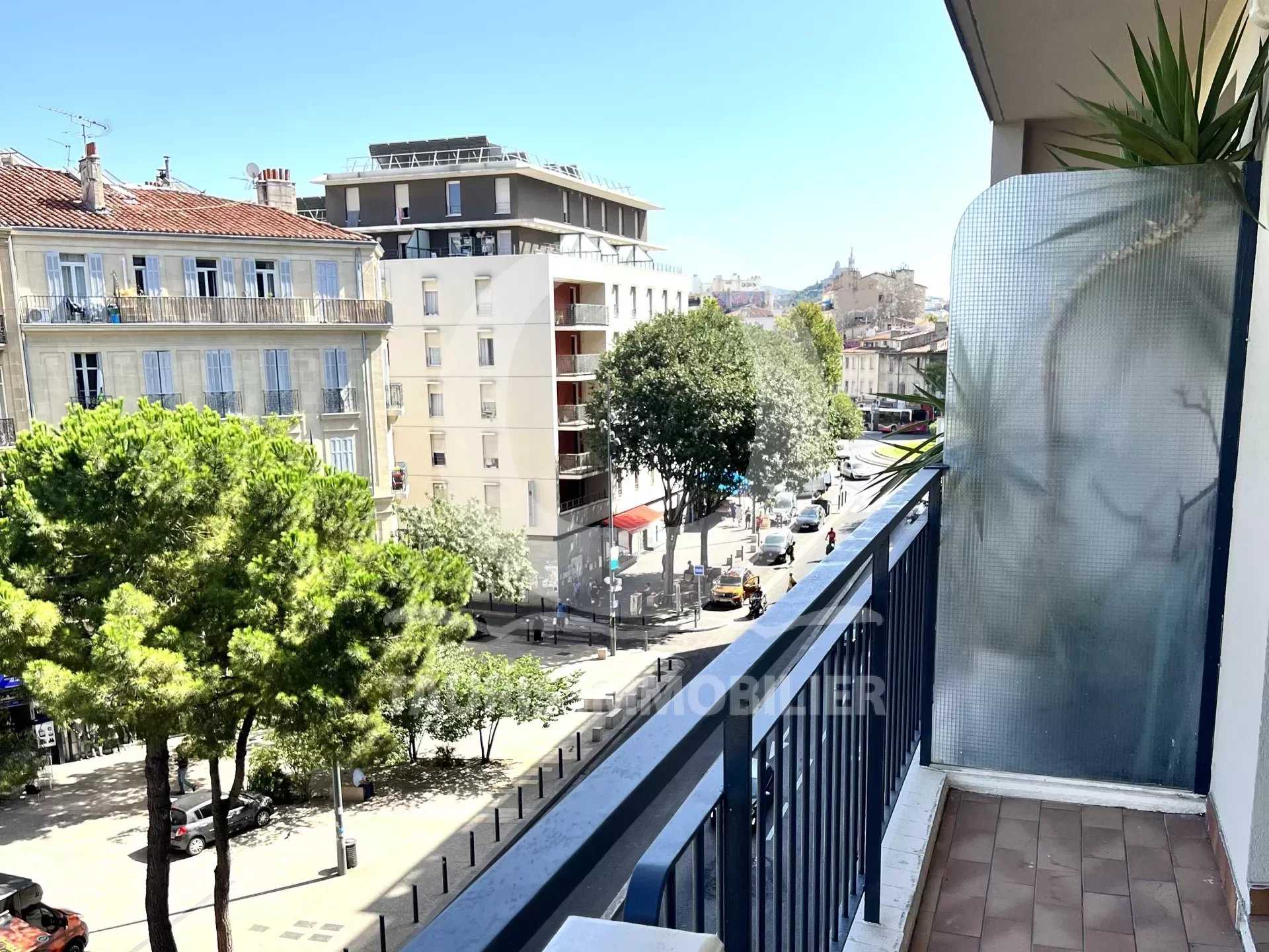 Eigentumswohnung im Marseille, Provence-Alpes-Côte d'Azur 12094295