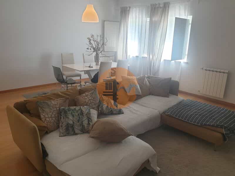 公寓 在 Bemfica, Lisboa 12094464
