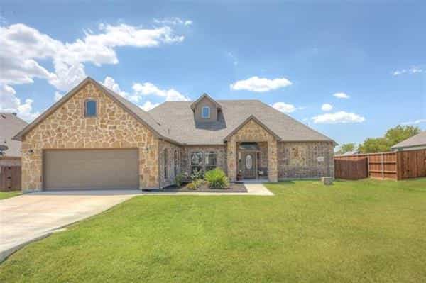 House in Wheatland, Texas 12095333