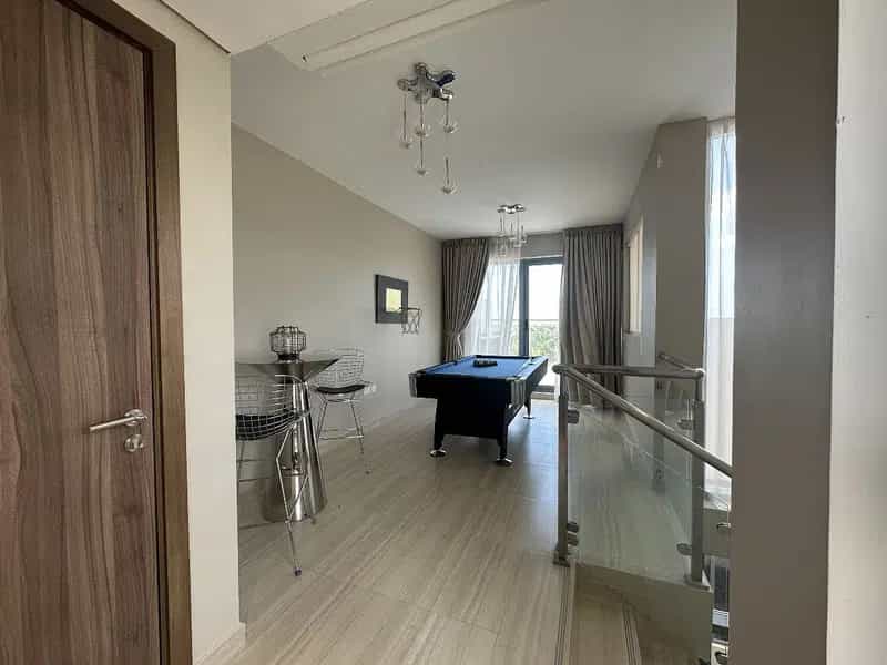 Несколько квартир в Dubai, Dubai 12095395