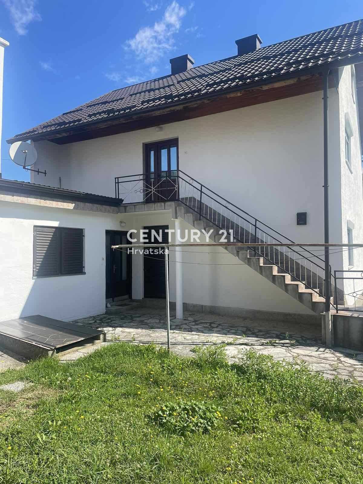 房子 在 Korenica, Licko-Senjska Zupanija 12095475