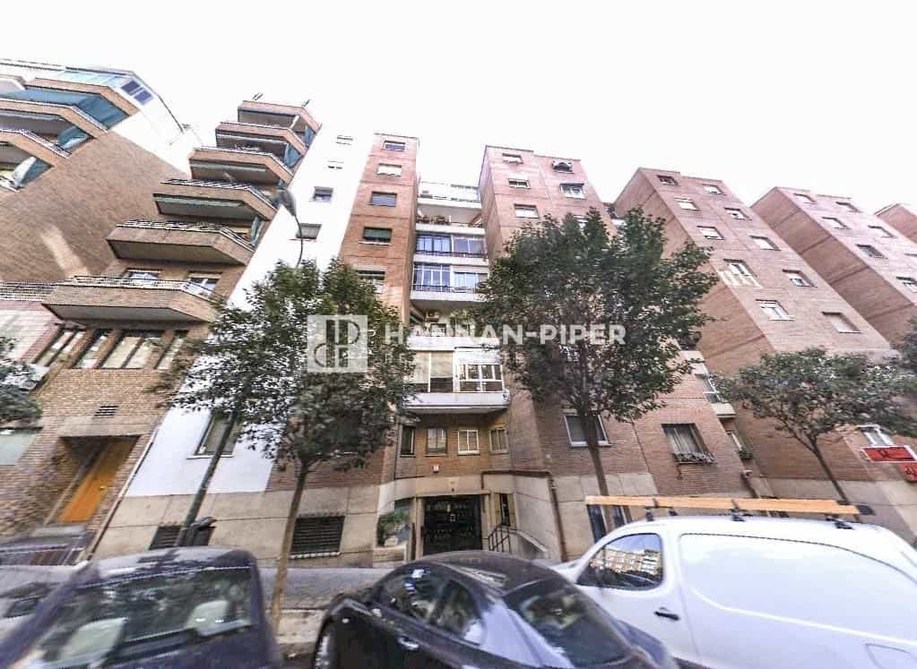 公寓 在 Madrid, Comunidad de Madrid 12096377