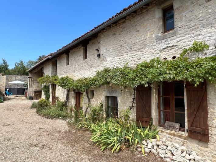House in Ruffec, Nouvelle-Aquitaine 12097283