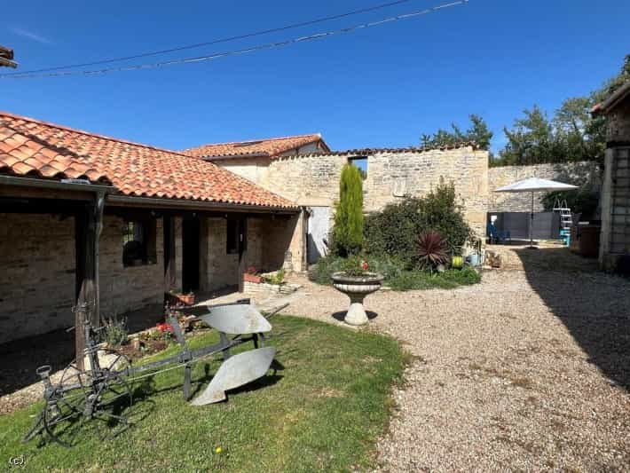 House in Ruffec, Nouvelle-Aquitaine 12097283