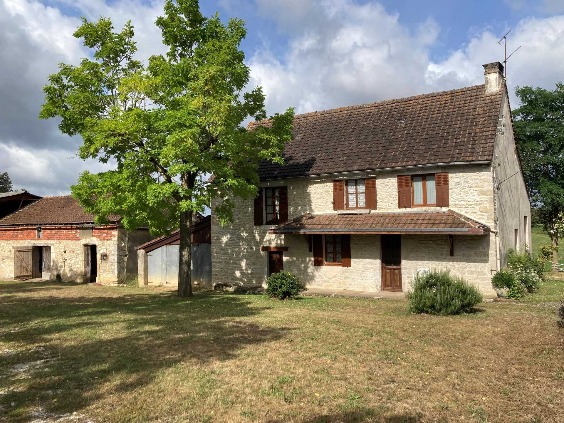rumah dalam Ginouillac, Occitanie 12097286
