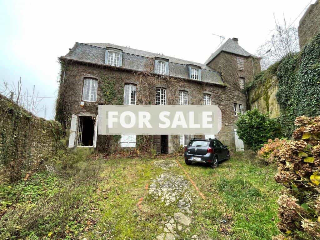 بيت في Avranches, Normandie 12097351