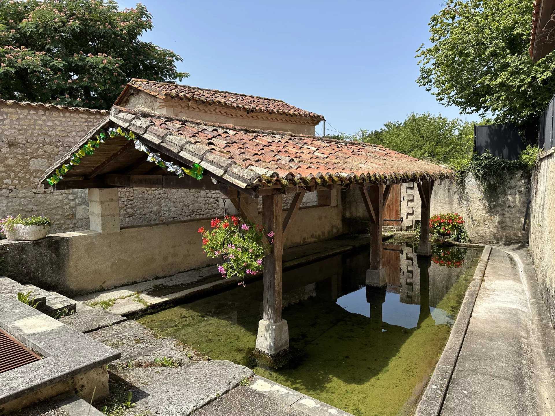 Rumah di Saint Privat en Périgord, Nouvelle-Aquitaine 12097419