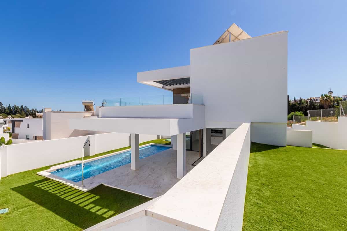 House in Marbella, Andalucía 12097607