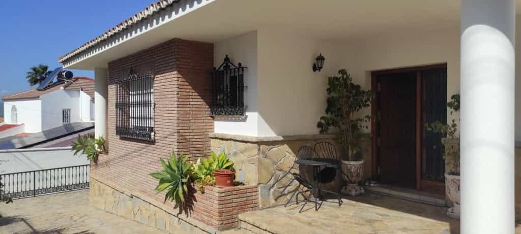 rumah dalam Alhaurin de la Torre, Andalusia 12098542