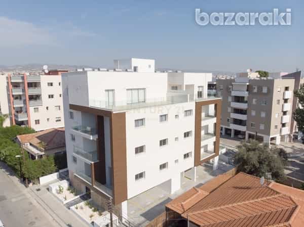 Condominium in Agia Fylaxis, Lemesos 12098953