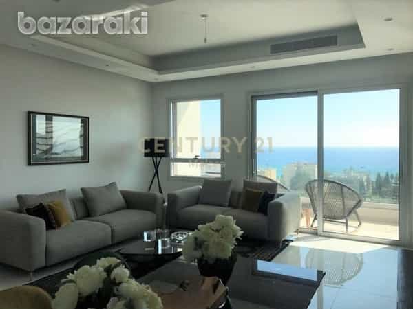 Condominium in Agios Tychon, Larnaca 12099016