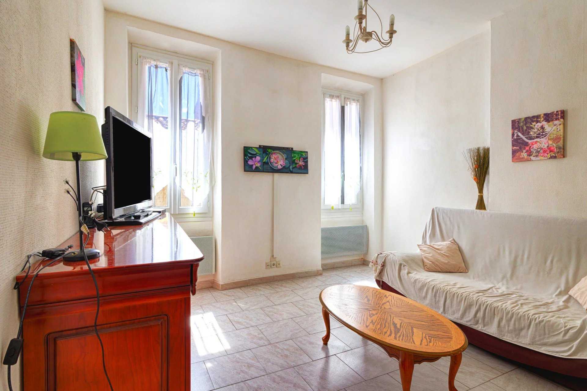公寓 在 La Ciotat, Bouches-du-Rhône 12099805