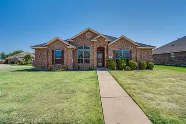 House in Red Oak, Texas 12099878