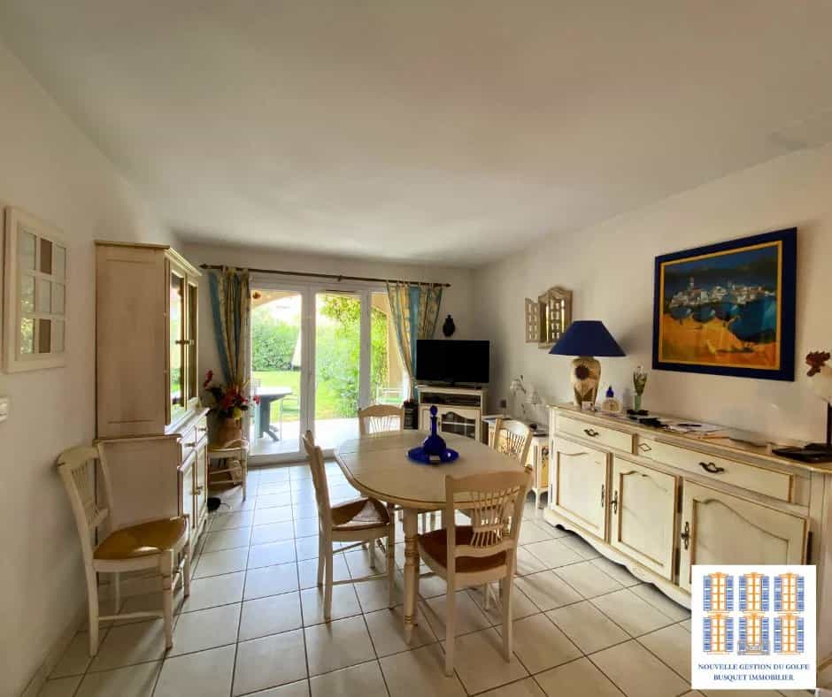 House in Cogolin, Provence-Alpes-Cote d'Azur 12100044