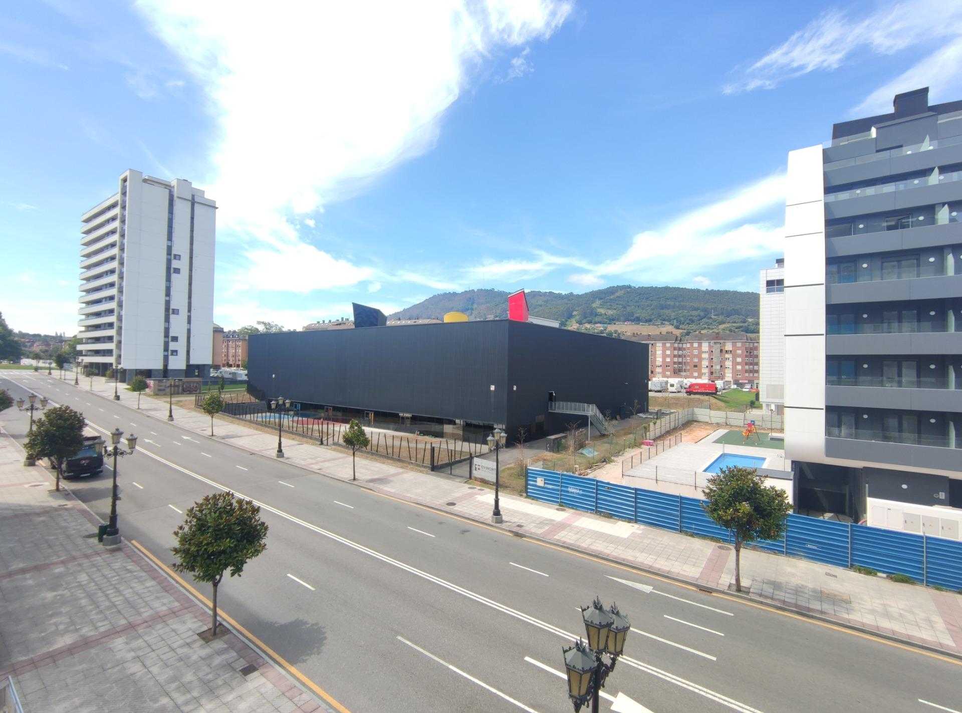 公寓 在 Oviedo, Principado de Asturias 12100358