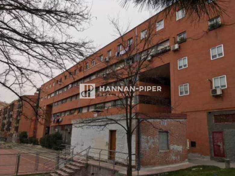 Condominium in Madrid, Madrid 12100371