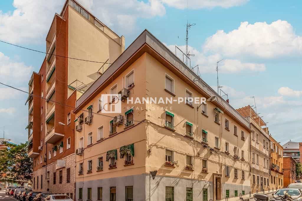 Condominium in Madrid, Madrid 12100377