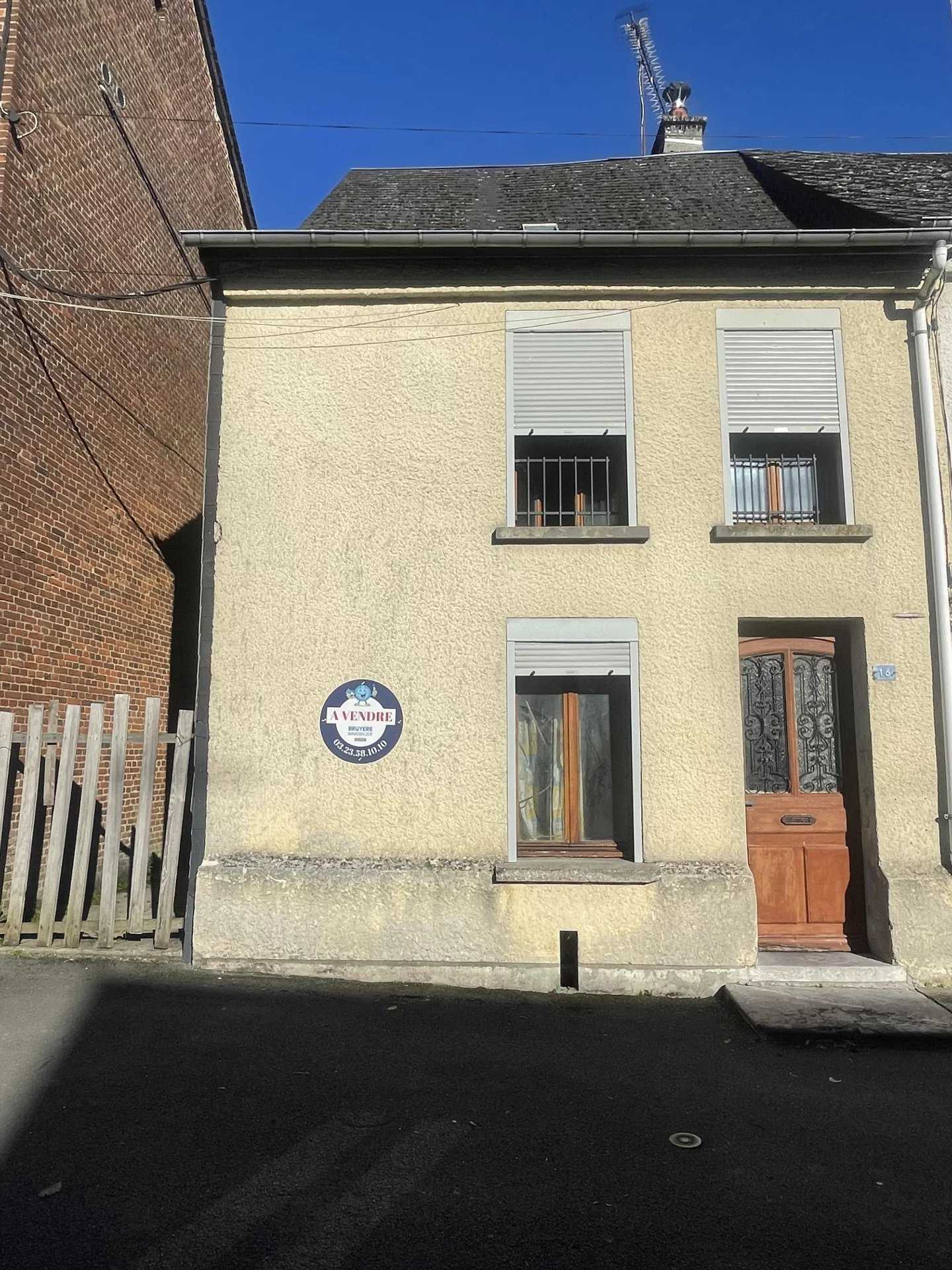 Haus im Signy-le-Petit, Grand Est 12101473