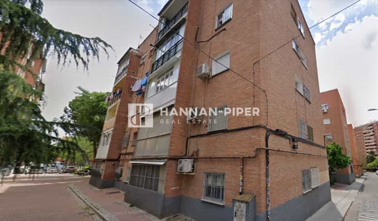 Condominium in Moratalaz, Madrid 12101788
