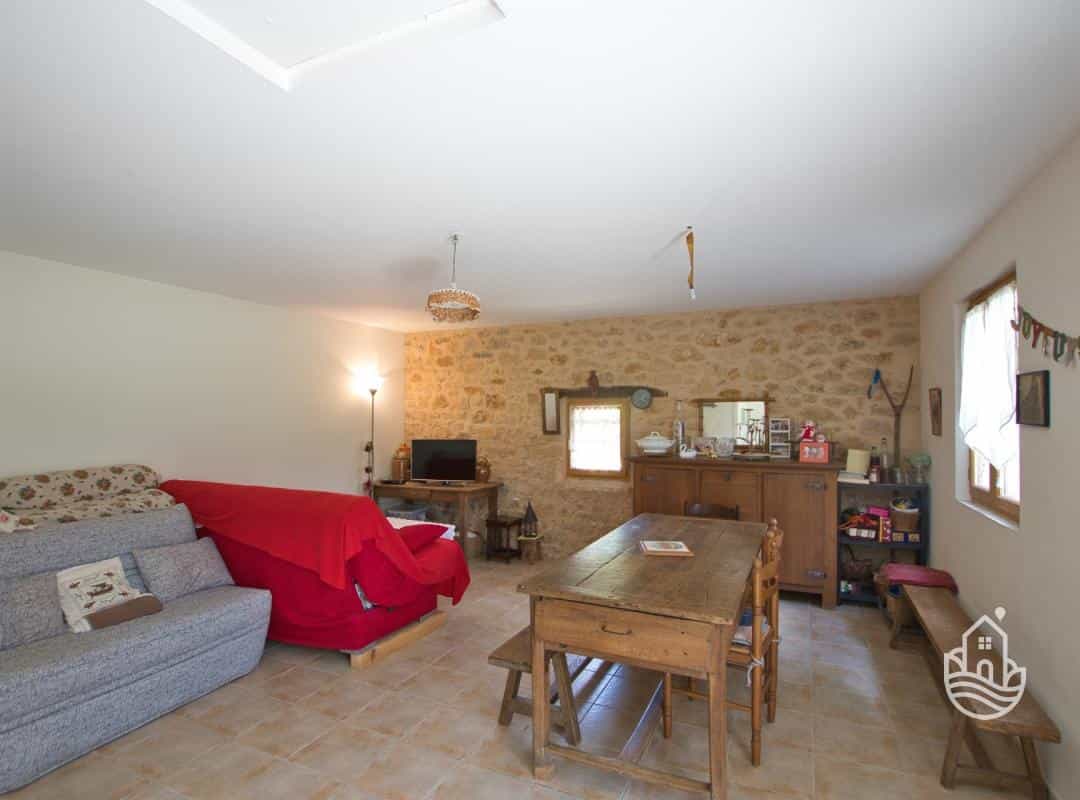Huis in Sarlat-la-Caneda, Nouvelle-Aquitanië 12102767